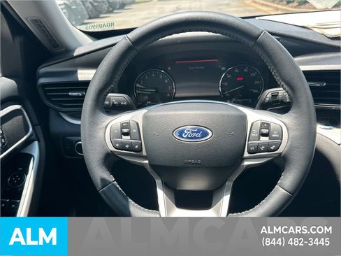Used 2024 Ford Explorer XLT RWD image 30