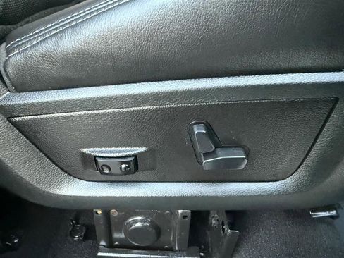 Used 2018 RAM 3500 Laramie image 19