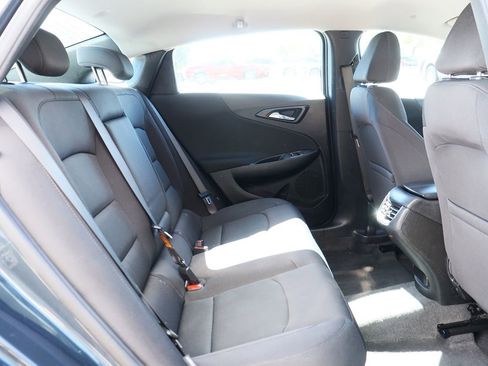 Used 2021 Chevrolet Malibu LT image 27