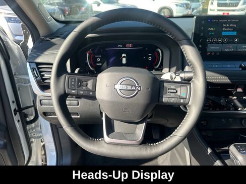 Used 2026 Nissan Rogue Platinum w/ Platinum Premium Package AWD/4WD image 18