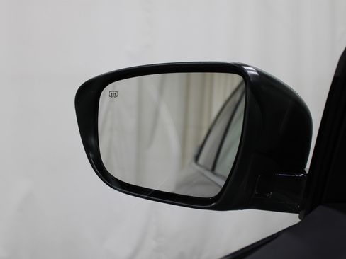 Used 2023 Nissan Murano SL w/ SL Moonroof Package image 14