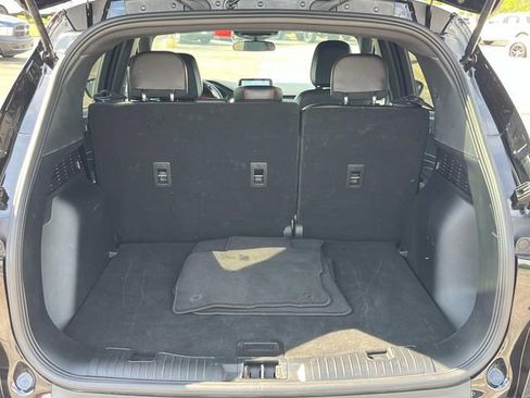 Used 2025 Ford Escape ST-Line image 6