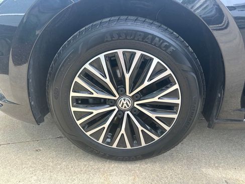 Used 2019 Volkswagen Jetta SE FWD image 32
