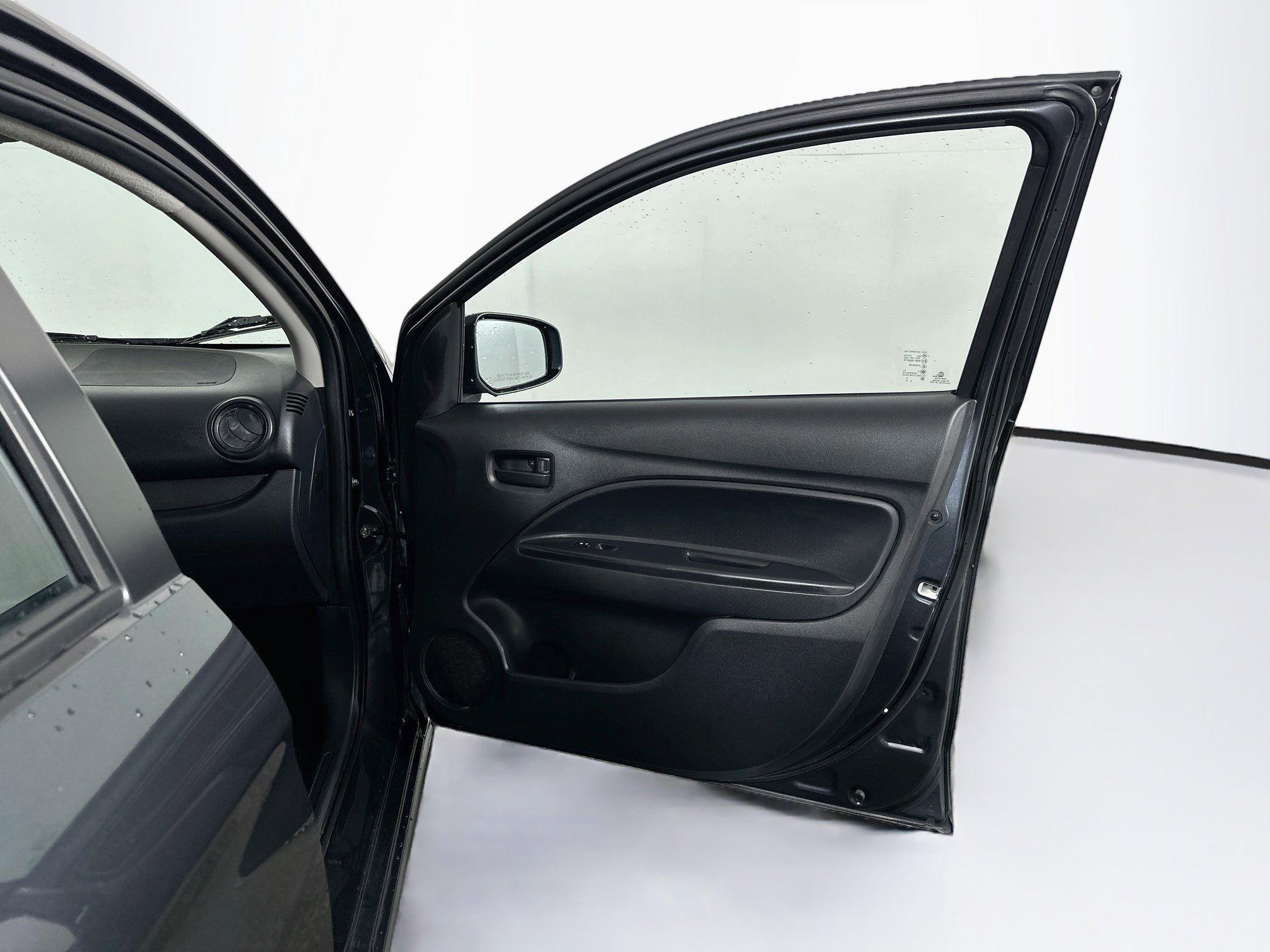Used 2024 Mitsubishi Mirage ES FWD image 30