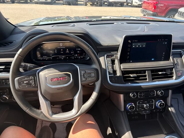 Used 2024 GMC Yukon XL SLT w/ SLT Luxury Package AWD/4WD image 10