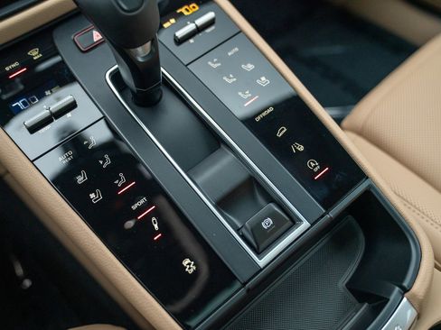 New 2026 Porsche Macan S image 20