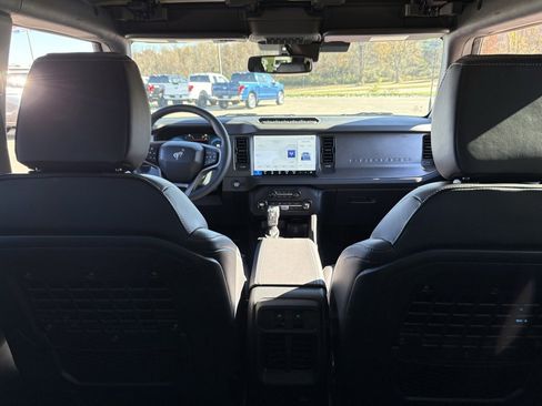 New 2025 Ford Bronco Badlands image 24