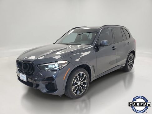 Used 2022 BMW X5 xDrive40i w/ M Sport Package AWD/4WD image 1