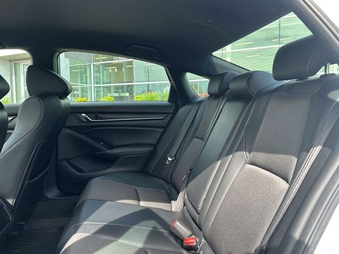 Used 2022 Honda Accord Sport image 13