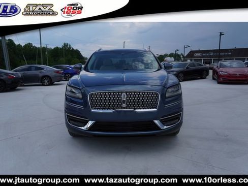 Used 2019 Lincoln Nautilus Reserve FWD image 2