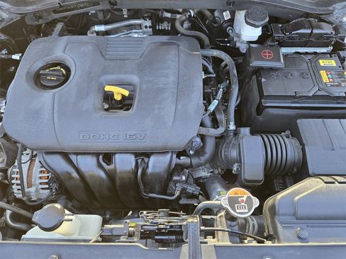 Certified 2021 Kia Seltos LX image 30