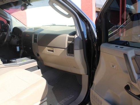 Used 2008 Nissan Titan SE RWD image 11