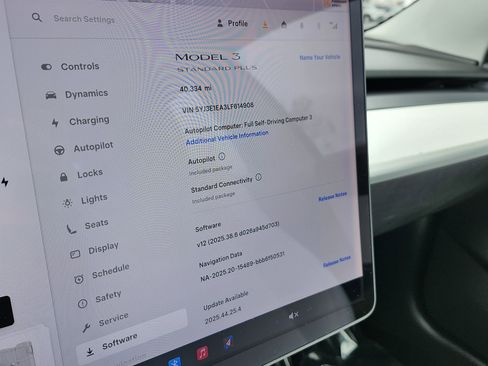 Used 2020 Tesla Model 3 Standard Range Plus image 28