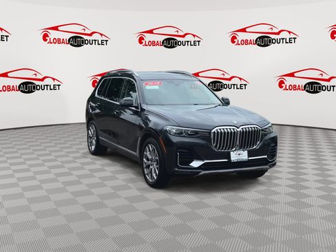 Used 2020 BMW X7 xDrive40i w/ Executive Package AWD/4WD image 2