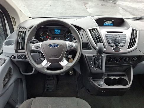 Used 2018 Ford Transit 350 XLT image 14