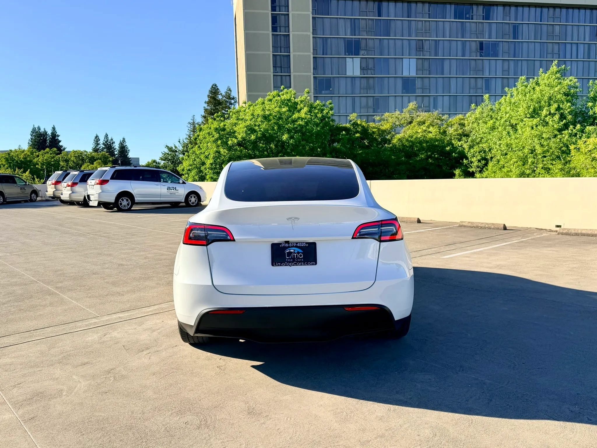 Used 2024 Tesla Model Y Long Range RWD image 8