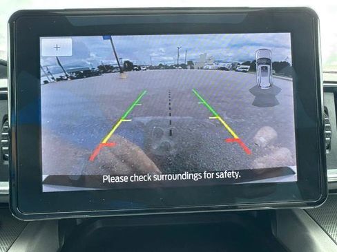 Certified 2023 Ford Explorer XLT w/ Equipment Group 202A AWD/4WD image 33
