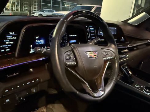 Used 2024 Cadillac Escalade ESV Premium Luxury Platinum w/ Heavy-Duty Trailer Package image 28