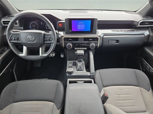 Certified 2025 Toyota Tacoma TRD Sport AWD/4WD image 9