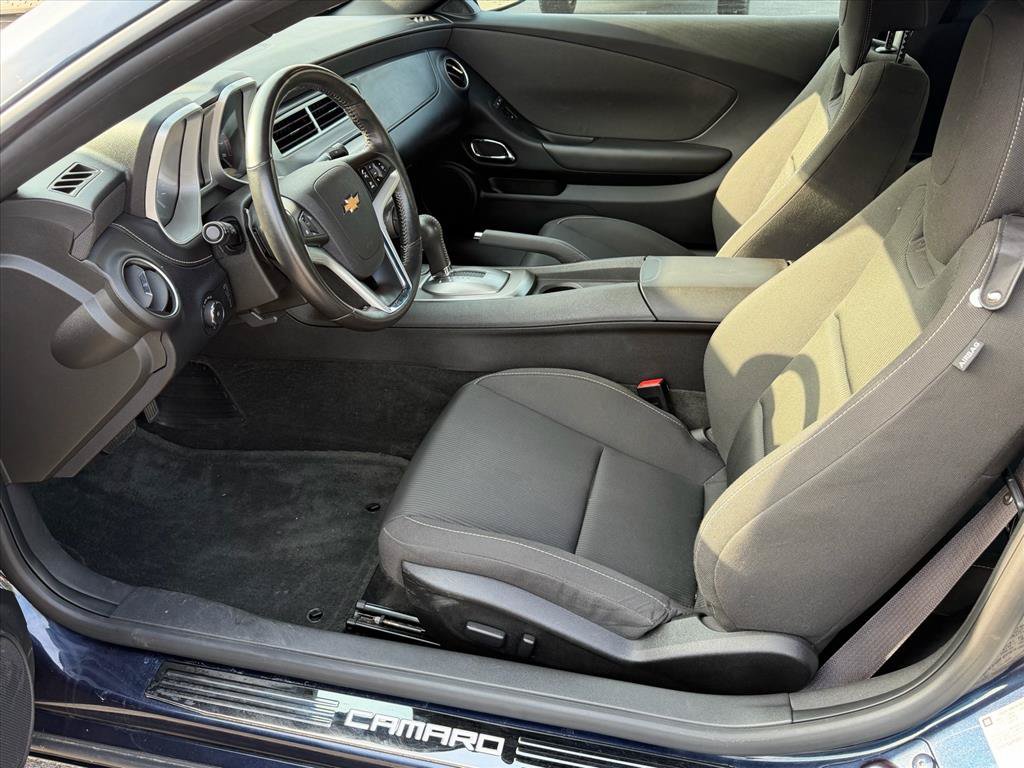 Certified 2015 Chevrolet Camaro LT RWD image 5