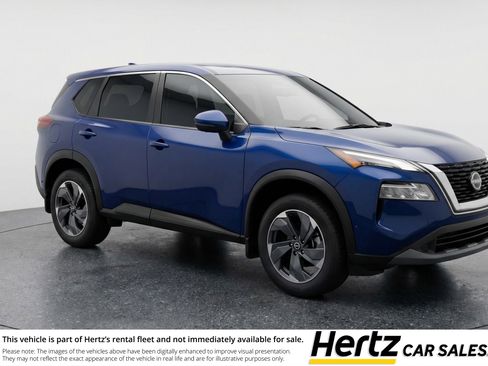 Used 2025 Nissan Rogue SV AWD/4WD image 1