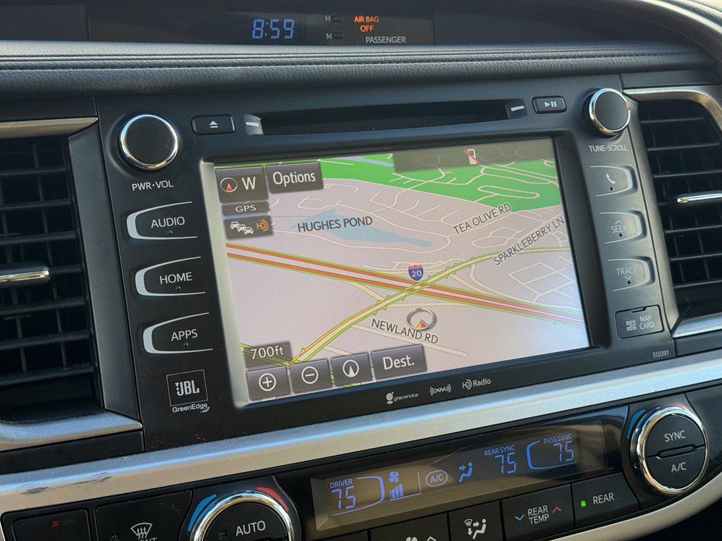 Used 2019 Toyota Highlander Limited FWD image 5