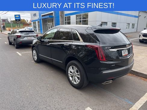 Used 2022 Cadillac XT5 Luxury image 3