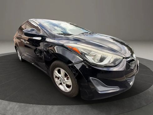Used 2015 Hyundai Elantra SE image 1
