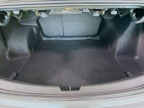 Used 2024 Chevrolet Malibu LT FWD image 25