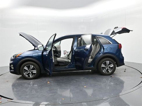 Used 2020 Kia Niro LXS image 55