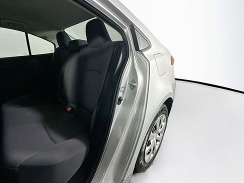Used 2021 Toyota Corolla LE FWD image 25