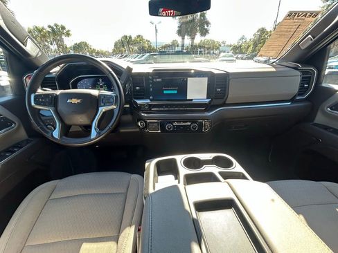 Used 2024 Chevrolet Silverado 3500 LT image 19