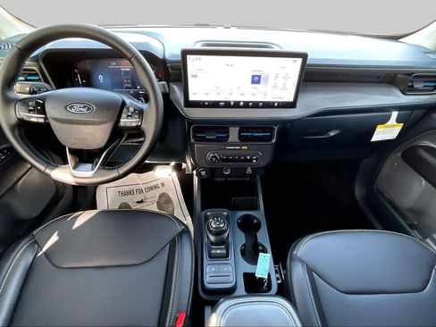Used 2025 Ford Maverick Lobo AWD/4WD image 14