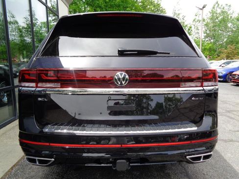 Used 2024 Volkswagen Atlas SEL Premium R-Line AWD/4WD image 6
