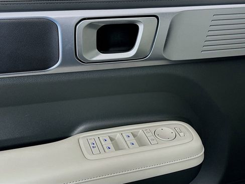 Used 2025 Hyundai Santa Fe SEL w/ Tow & Go Package image 17