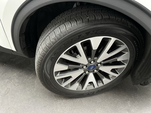 Used 2020 Ford Escape Titanium AWD/4WD image 12