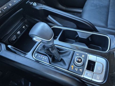 Used 2025 Kia Telluride S image 25