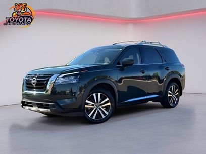 Used 2024 Nissan Pathfinder Platinum