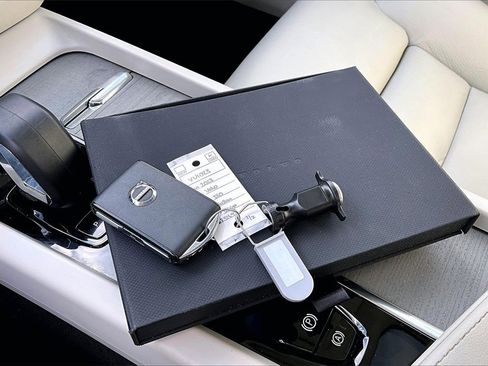 Certified 2023 Volvo S60 B5 Ultimate image 35