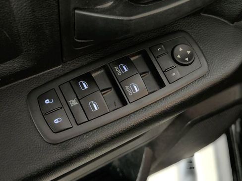 Used 2020 RAM 1500 Tradesman image 12