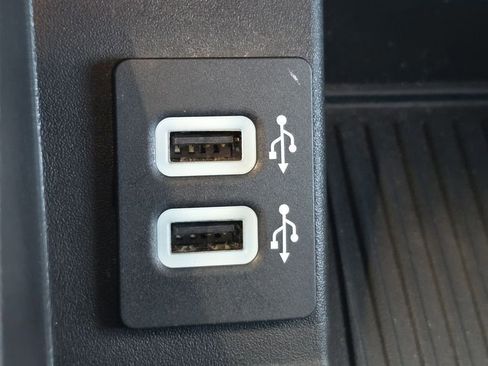 Used 2018 Ford F150 Lariat image 9