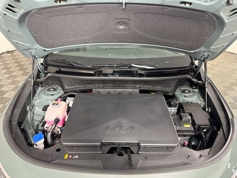 New 2026 Kia Niro Wind w/ Wind Preserve Package FWD image 9