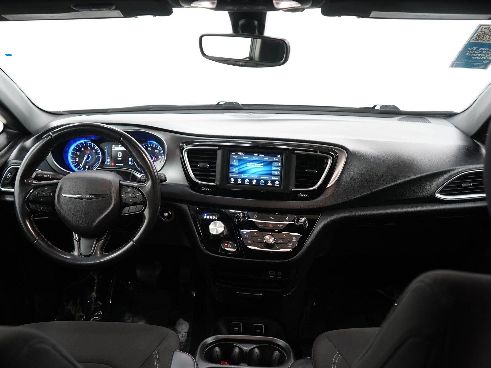 Used 2019 Chrysler Pacifica Touring Plus w/ S Appearance Package FWD image 13