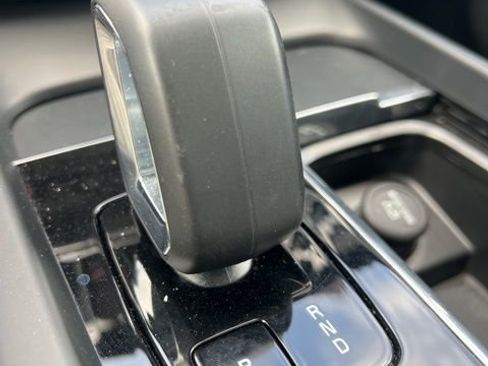 Used 2024 Volvo S60 B5 Core image 16