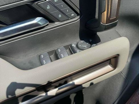 Certified 2024 GMC Hummer EV 2X image 17