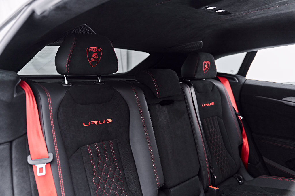 Used 2023 Lamborghini Urus Performante AWD/4WD image 57
