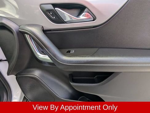 Used 2025 Chevrolet Blazer LT FWD image 34