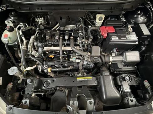 Used 2019 Nissan Kicks S FWD image 21