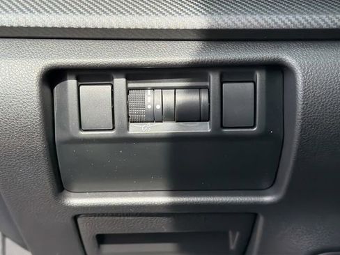 Used 2025 Subaru Crosstrek 2.5i Limited w/ Popular Package #3A image 33