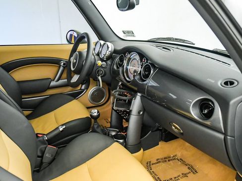 Used 2005 MINI Cooper S FWD image 18